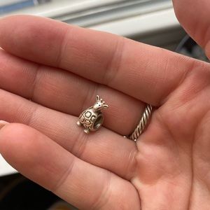 Giraffe pandora charm